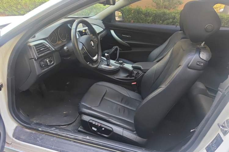 Used BMW 4 Series 2014 420i Fashion Model Left Front Seat