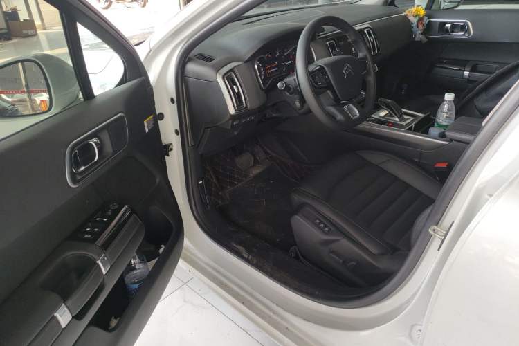 Used Citroen C6 2022 400THP Co-Creation Edition
