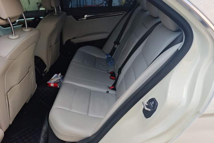 Used Mercedes-Benz C-Class 2010 C 300 Fashion Model