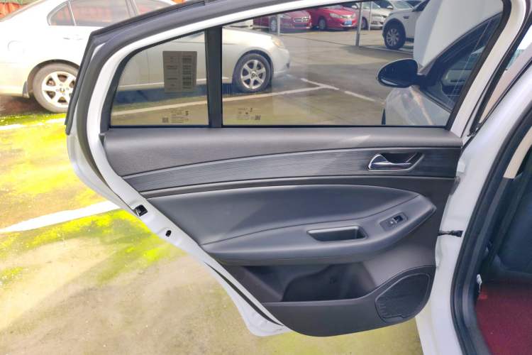 Used Chery Arrizo 5 2024 Edition People's Benefit Version 1.5L CVT Fashion Model