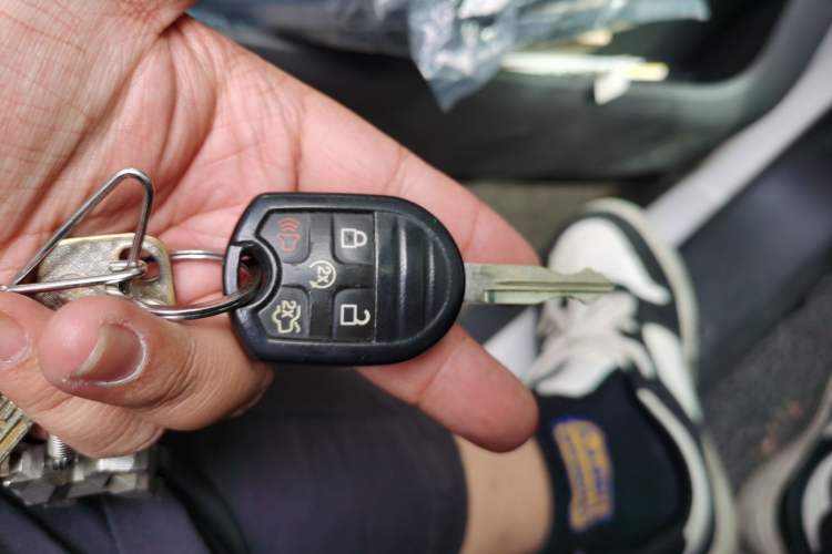 Used Ford Edge 2012 2.0T Elite Sunroof Edition