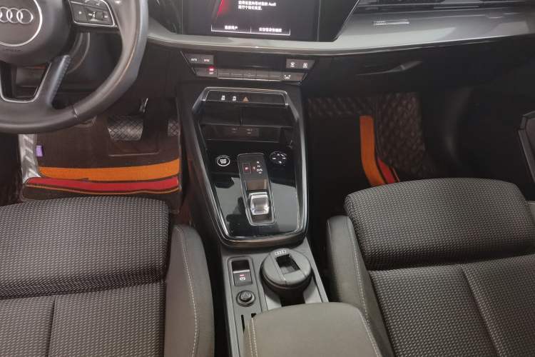 Used Audi A3 2021 Sportback 35 TFSI Advanced Sport Edition Gear Lever