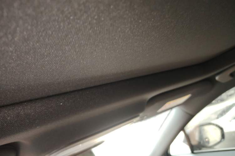 Used Lincoln Corsair 2022 2.0T Two-Wheel Drive Luxury Edition Headliner