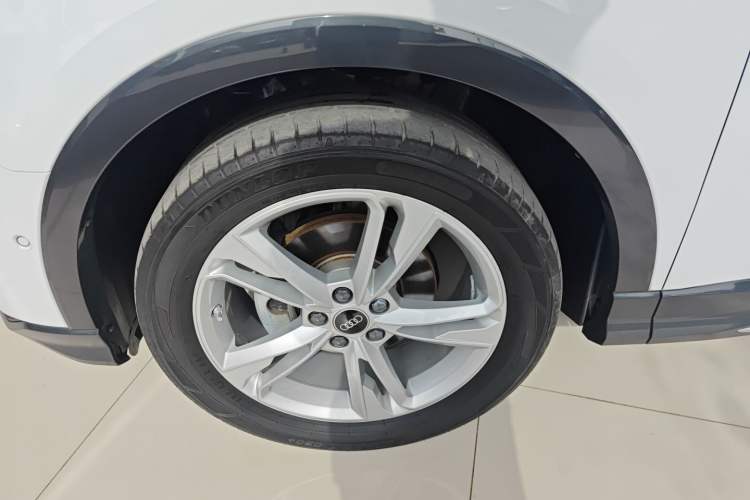 Used Audi Q3 2021 35 TFSI Fashionable and Elegant Model
