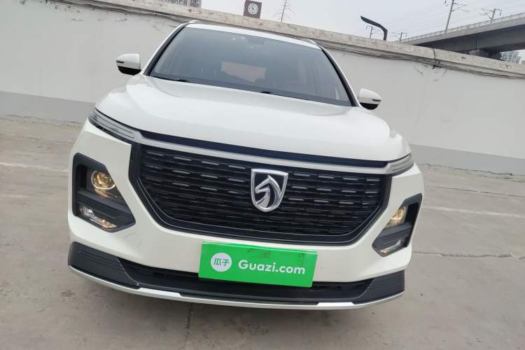 Used Baojun 530 2021 Global Car Anniversary Edition 1.5T Manual Luxury Model 6 Seats