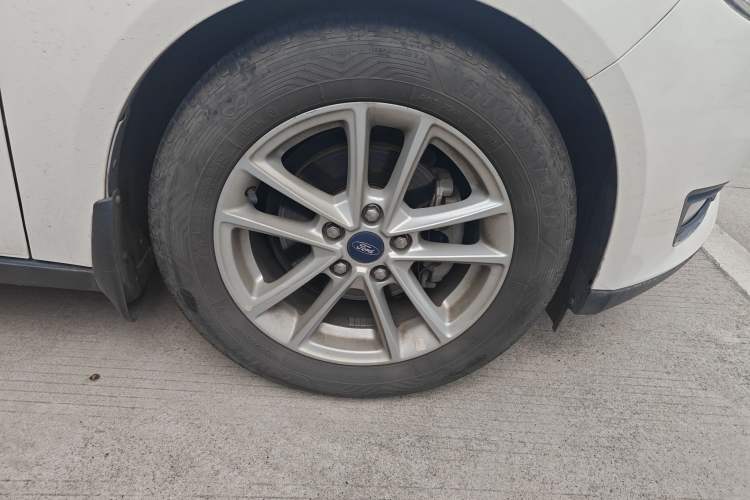 Used Ford Focus 2017 Sedan EcoBoost 125 Automatic Supreme Style SmartDrive Edition