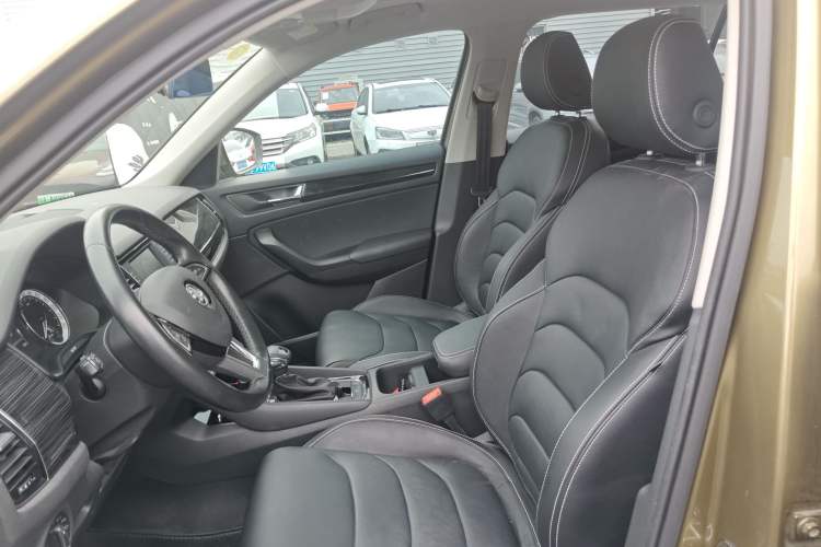 Used Skoda Kodiaq 2017 TSI330 7-Seater Two-Wheel-Drive Luxury Edition Left Front Seat