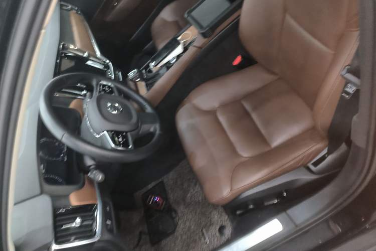 Used Volvo S90 2020 T5 Zhiyi Luxury Edition
