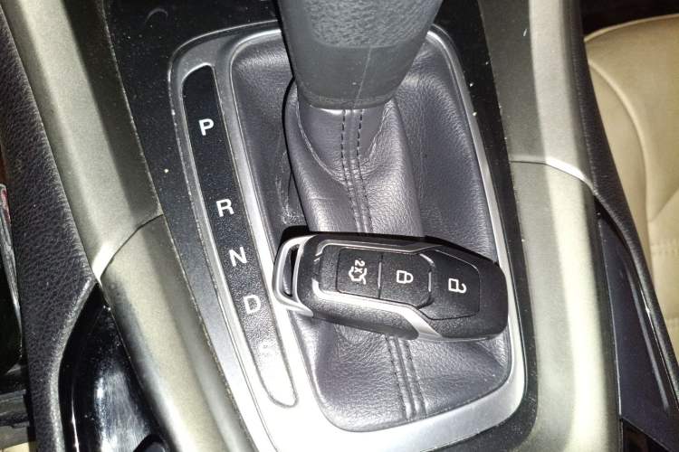 Used Ford Mondeo 2013 2.0L GTDi 200 Luxury Model