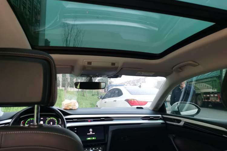 Used Volkswagen FAW-Volkswagen CC 2021 Estate Car 330TSI Hunter Vision Edition Headliner