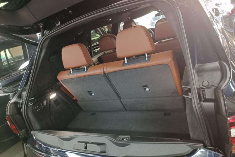 Used BMW X7 2021 xDrive40i Luxury M Sport Package
