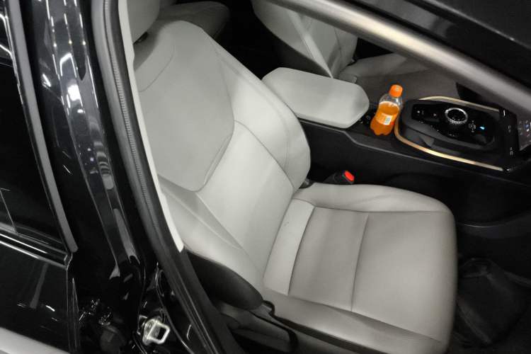 Used Toyota bZ3 2024 517 km Elite PRO