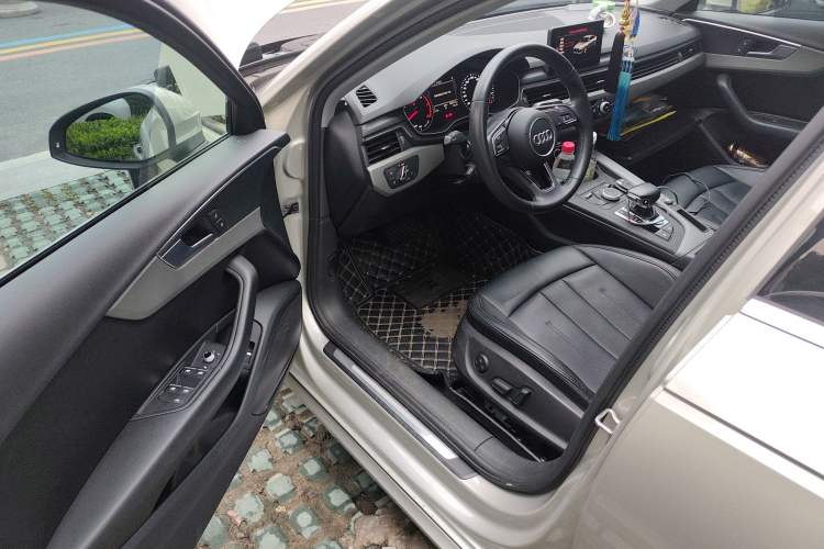 Used Audi A4L 2017 40 TFSI Ambition Edition