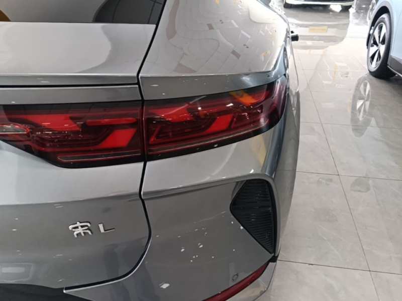 Used BYD Song L EV 2025 550 km Excellence Version — 7