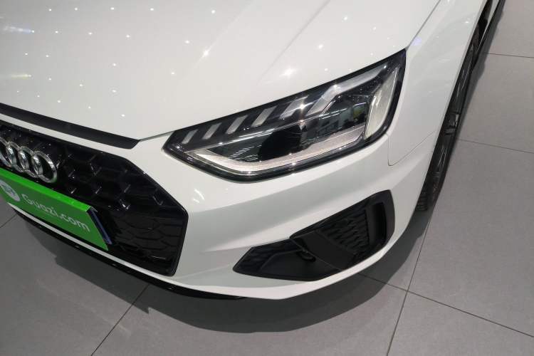 Used Audi A4L 2022 40 TFSI Luxury Dynamic Model
