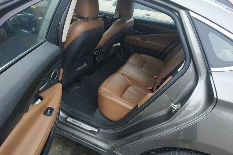 Used Geely Auto Emgrand GT 2017 2.4L Standard Version