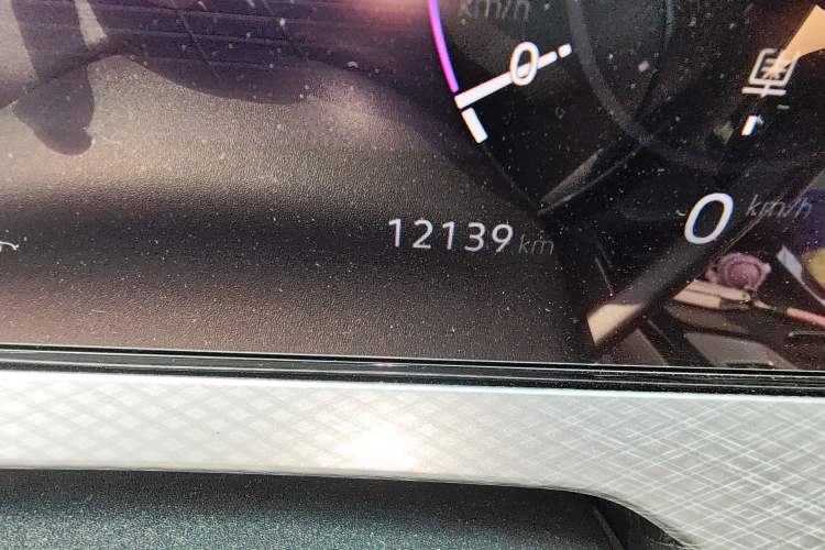 Used Volkswagen Tavendor 2024 330TSI Luxury Touring - All-Inclusive Edition Odometer Close Up