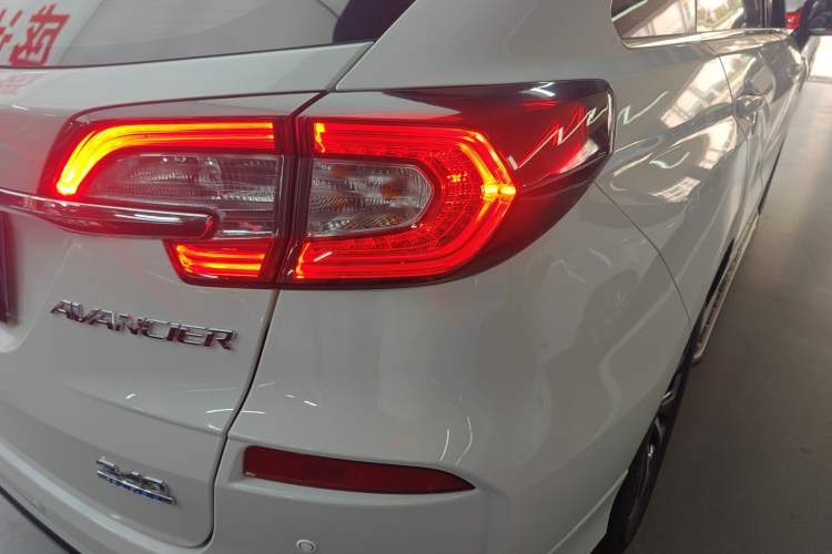 Used Honda Avancier 2019 240TURBO Two-Wheel Drive Elite Edition Right Rear Taillight