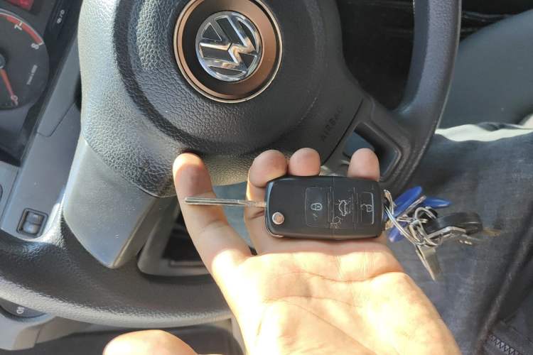 Used Volkswagen Santana 2015 1.6L Manual Fashion Edition Vehicle Key