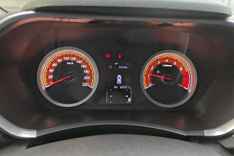 Used Soueast DX5 2019 1.5L Manual Luxury Version
