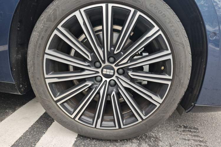 Used Geely Galaxy 8 2025 130km EM-P Starship Edition