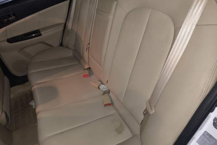 Used CHANGAN Eado 2015 1.6L Manual Luxury Model China IV Standard Left Rear Seat