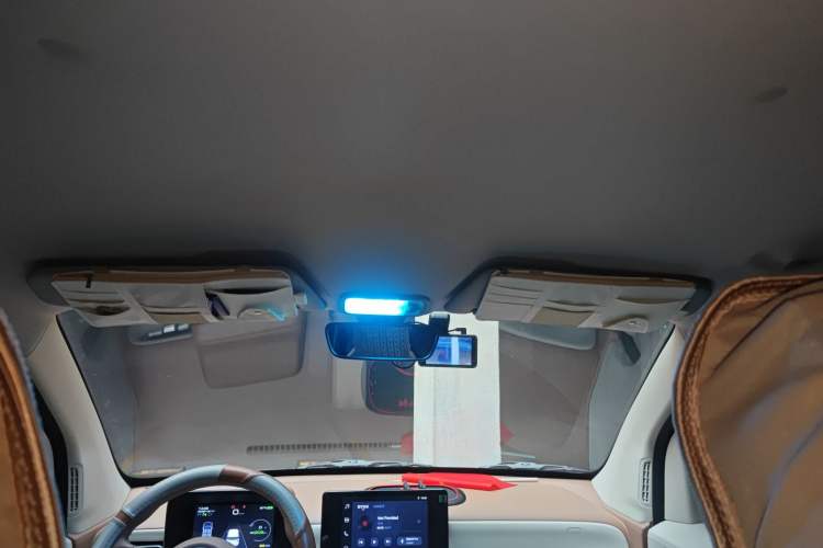 Used Wuling Hongguang MINIEV 2024 3rd Generation 215km Advanced Version
