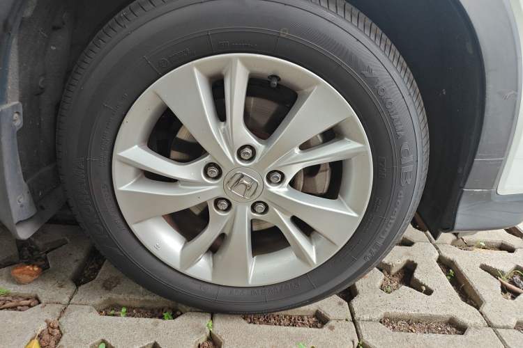 Used Honda Vezel 2017 1.5L CVT 2WD Comfort Model Right Front Wheel Hub