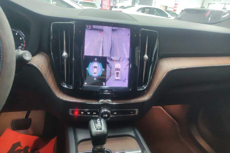 Used Volvo XC60 2021 T5 4x4 Smart Luxury Edition
