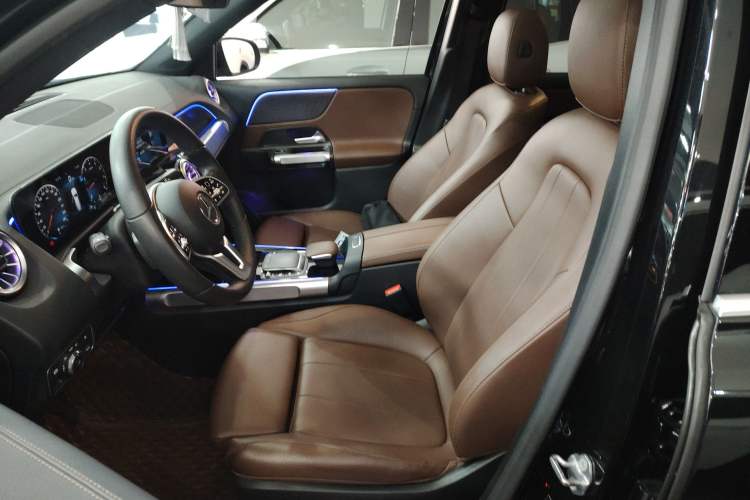 Used Mercedes-Benz GLB 2022 Updated GLB 200 Fashion Edition