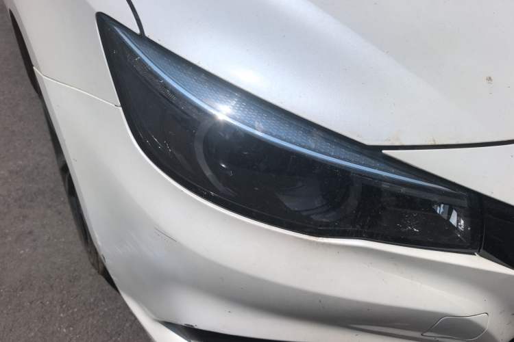 Used MG 6 2019 20T Automatic Trophy 10th Anniversary Edition Right Front Headlight