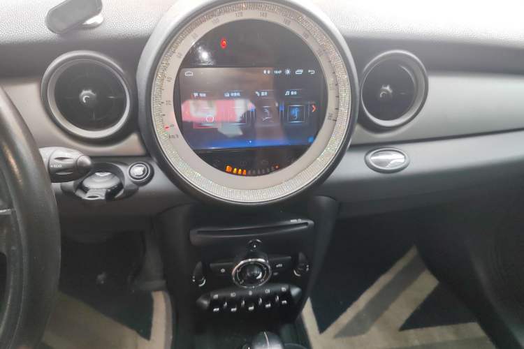 Used MINI 2011 1.6L ONE
