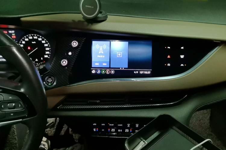 Used Buick Enclave 2020 28T Four-Wheel Drive Luxury Flagship Edition Audio And AC Panel