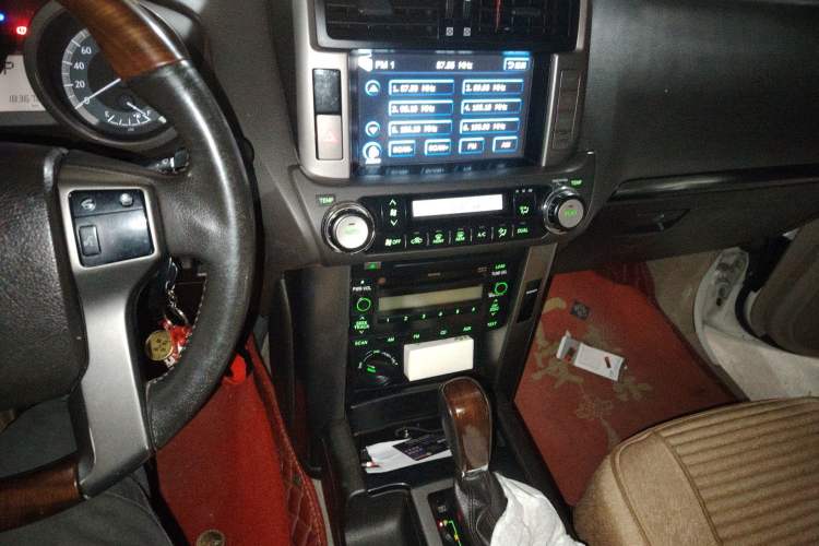 Used Toyota Prado 2013 2.7L Automatic Middle East Version
