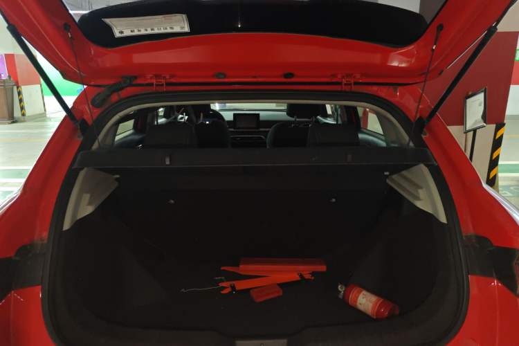 Used BYD e2 2019 Standard Range Version – Yue·Standard Model