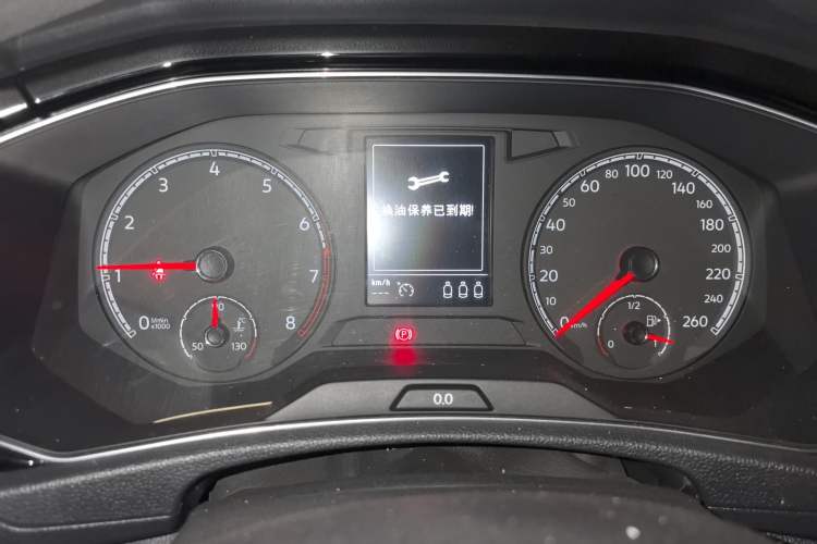 Used Volkswagen T-ROC 2018 280TSI DSG Two-Wheel-Drive Comfort Version China V Standard