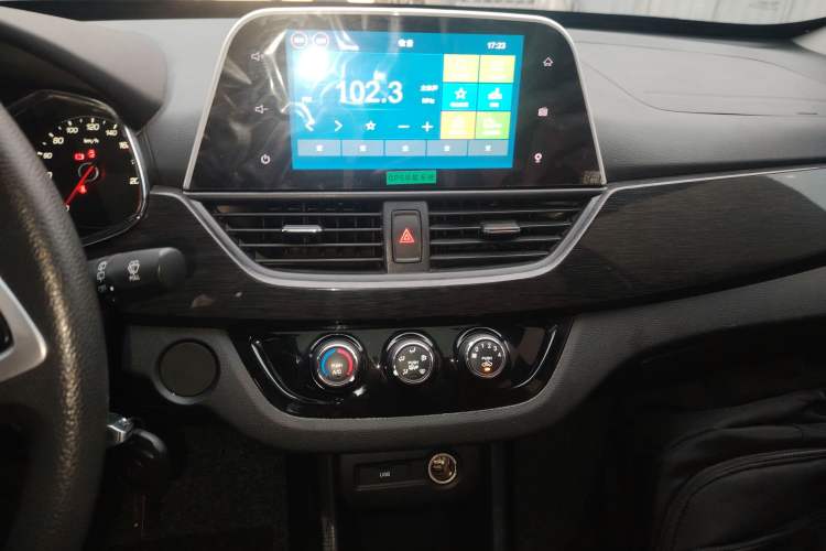 Used Baojun 310 2016 1.2L Manual Luxury Model