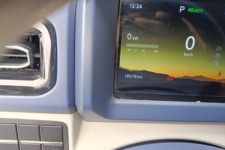 Used SRM New Energy E3L 2024 Practical Model
