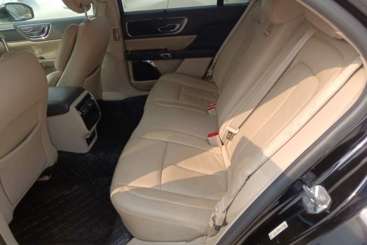 Used Lincoln Continental 2017 2.0T Two-Wheel-Drive Luxury Edition