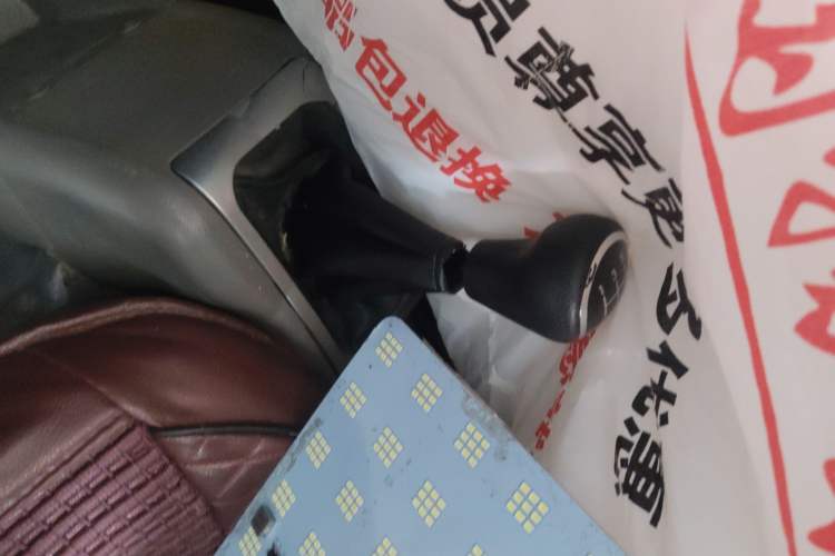 Used Wuling Rongguang 2011 1.2L Base Version
