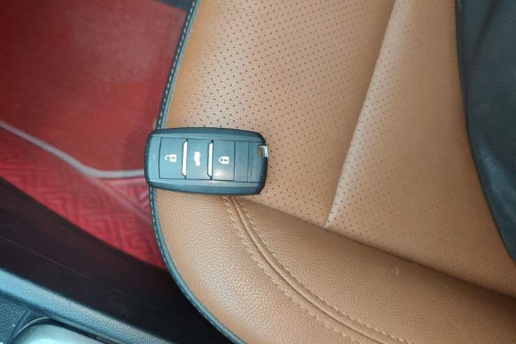 Used CHANGAN Eado 2016 1.6L GDI Automatic JingShang Model Vehicle Key