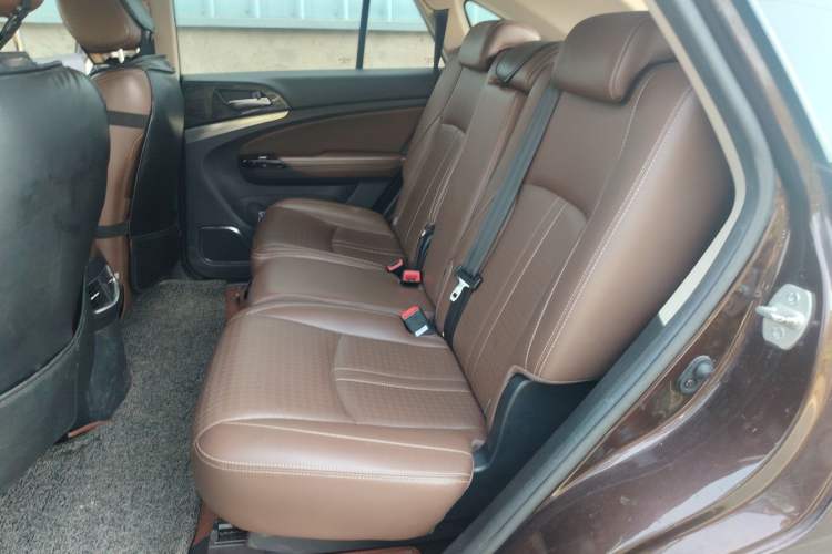 Used BYD S7 2016 2.0T Automatic Prestige Plus