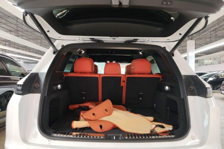 Used Li Auto L7 2023 Air model Trunk