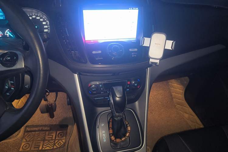 Used Ford Kuga 2013 1.6L GTDi Two-Wheel-Drive Trend Model