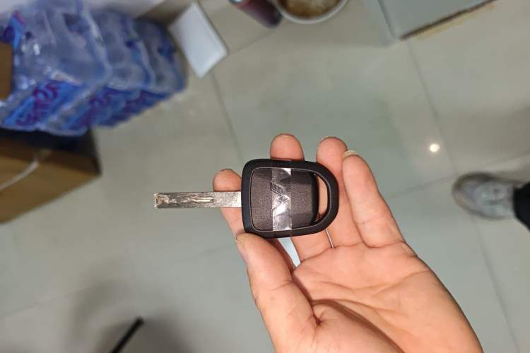 Used Wuling Hongguang New Energy 2024 All-Electric Model 300KM Practical Version Vehicle Key