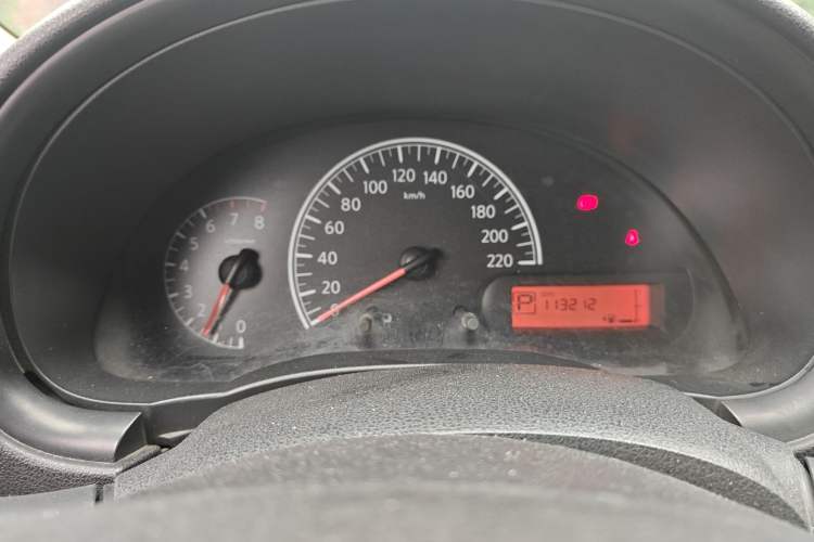 Used Nissan Sunny 2014 1.5XE CVT Comfort Edition Instrument Cluster