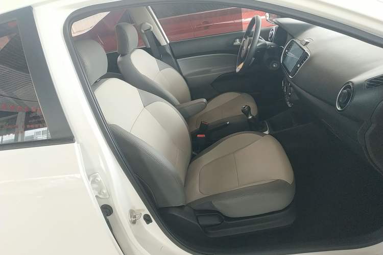 Used Kia Pegas 2019 1.4L Manual Value Edition National VI Standard Right Front Seat