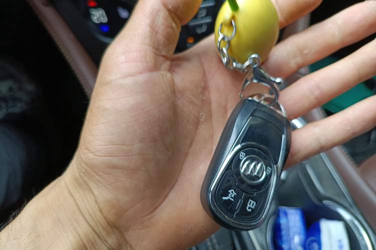 Used Buick Envision 2014 28T Four-Wheel Drive Elite Model Vehicle Key