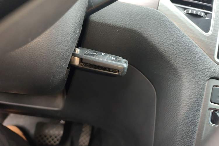 Used Volkswagen Golf Sportsvan 2016 1.6L Automatic Comfort Model
