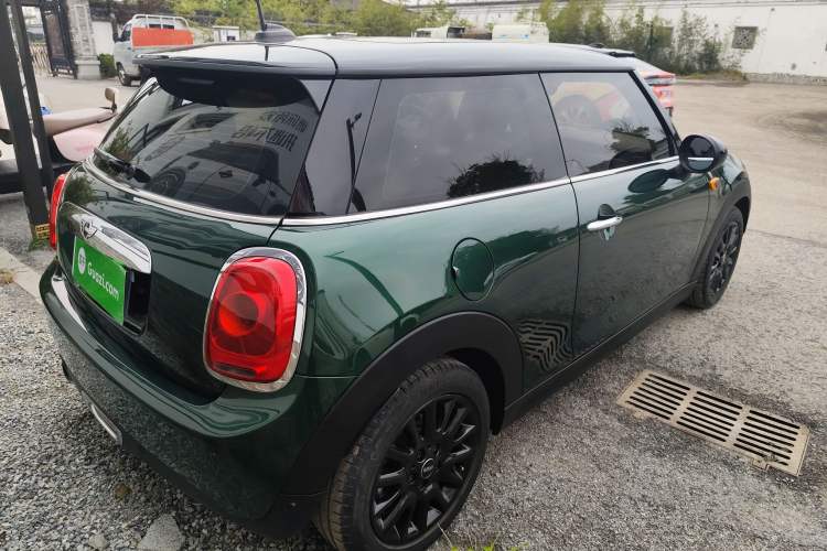 Used MINI 2014 1.5T COOPER Fun
